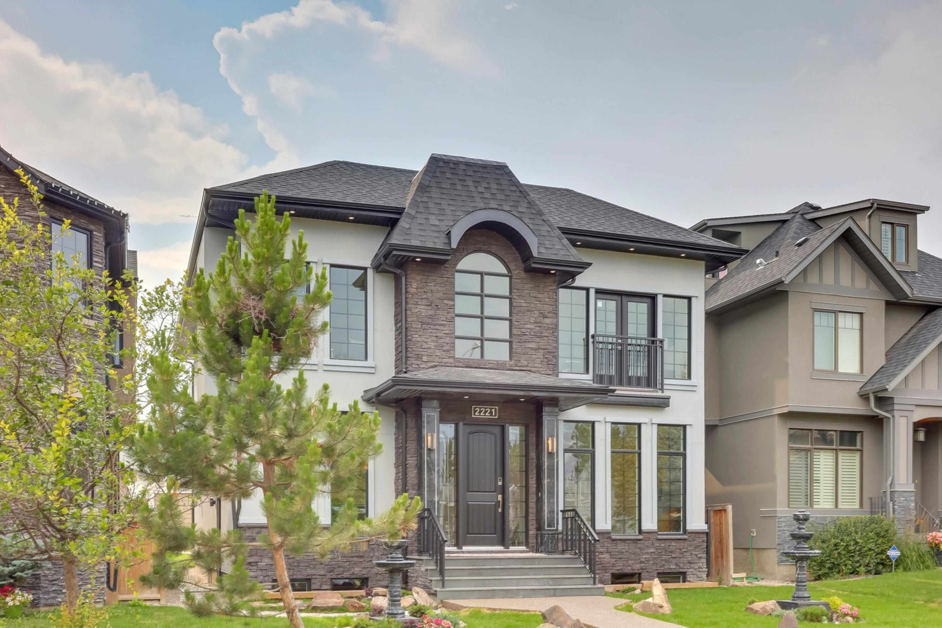 Killarney Custom Residence front exterior, Richmond, Calgary